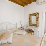 Gelos House מלון דירות 4*