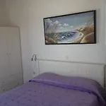 Gelos House מלון דירות אורנוס