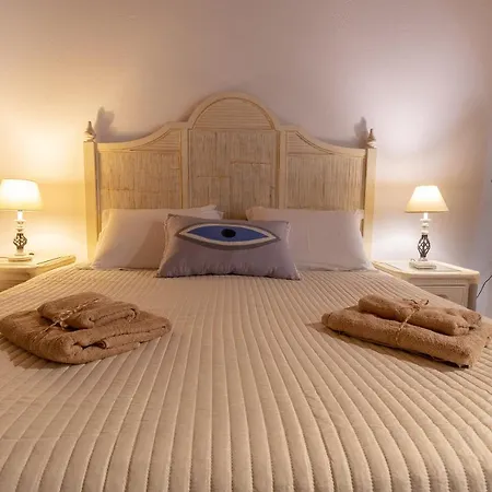 Gelos House 4*
