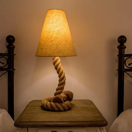 Gelos House 4* オルノス