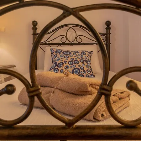 Aparthotel Gelos House