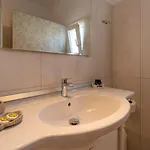 Gelos House 4* 오르노스