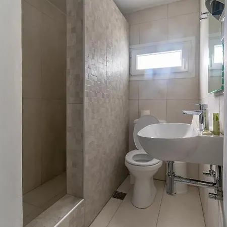 Gelos House 4*