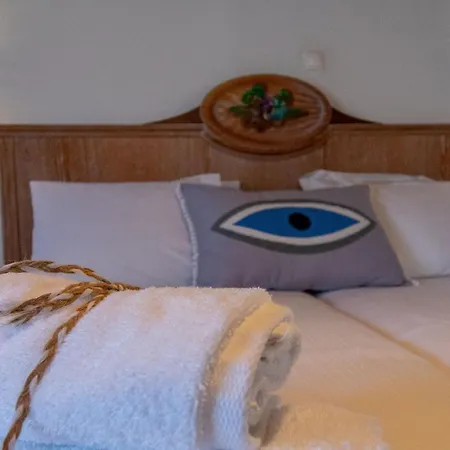 Gelos House Apartahotel