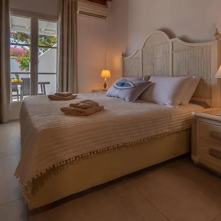 Apartahotel Gelos House